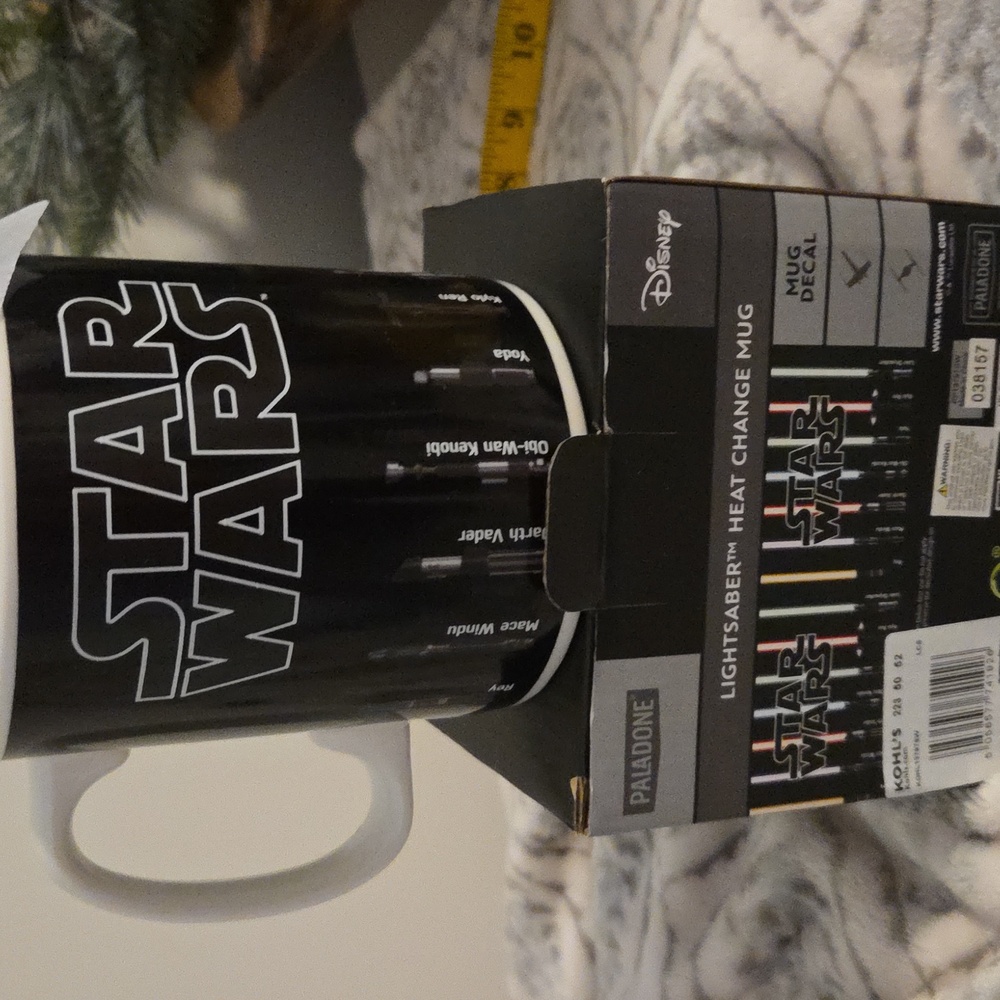 Star Wars Black and White Heat Change Mug - Picture 2 of 3